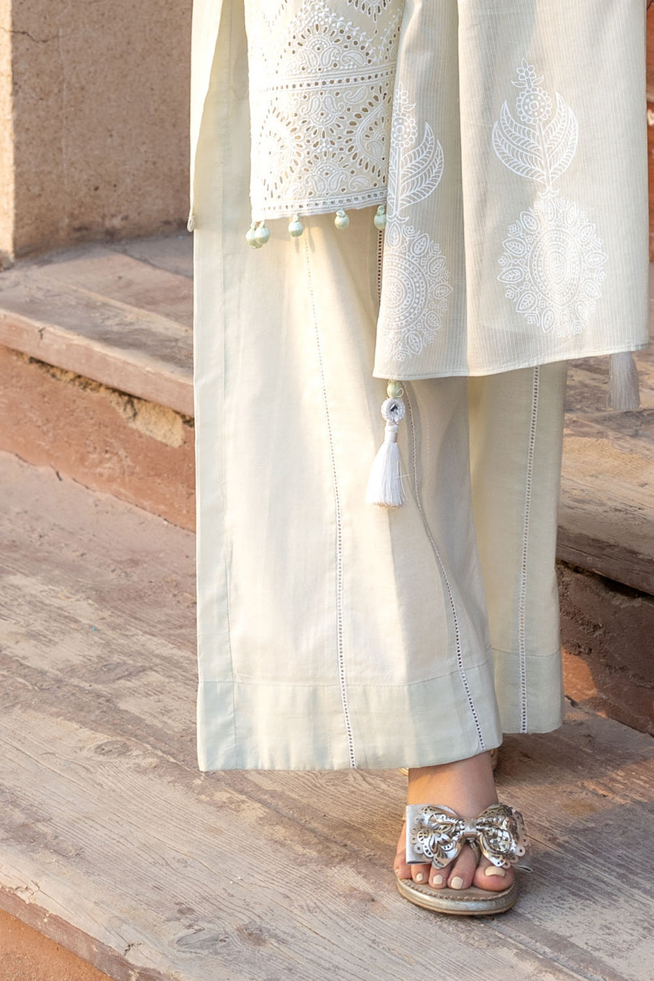 3 Piece Schiffli Embroidered Lawn Suit with Embroidered Lacquer Printed Dupatta
