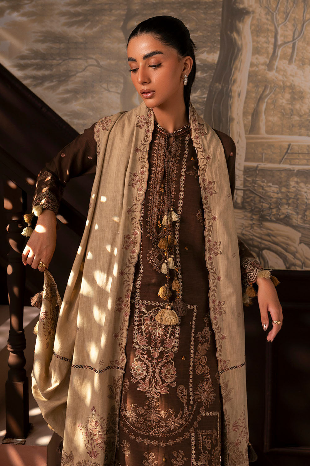 3 Piece Embroidered Textured Cotton Linen Suit