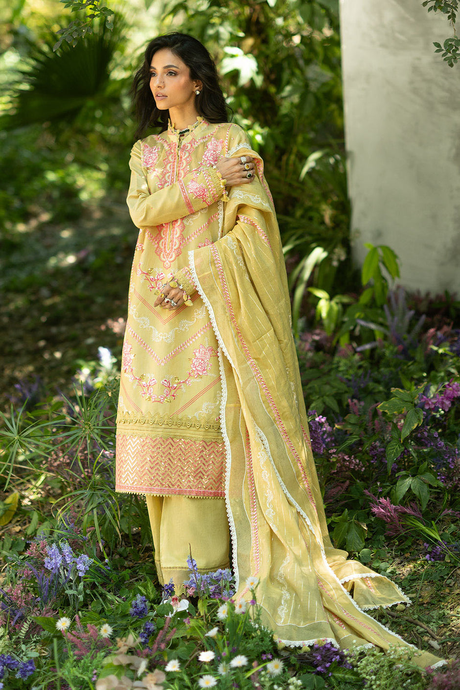 3 Piece Embroidered Paper Cotton Suit with Inner and Embroidered Borders and Embroidered Zari Stripe Paper Cotton Dupatta