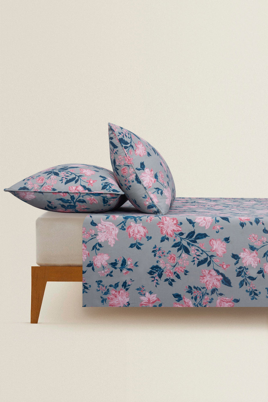 Flora Blue T-150 Bed Sheet Set