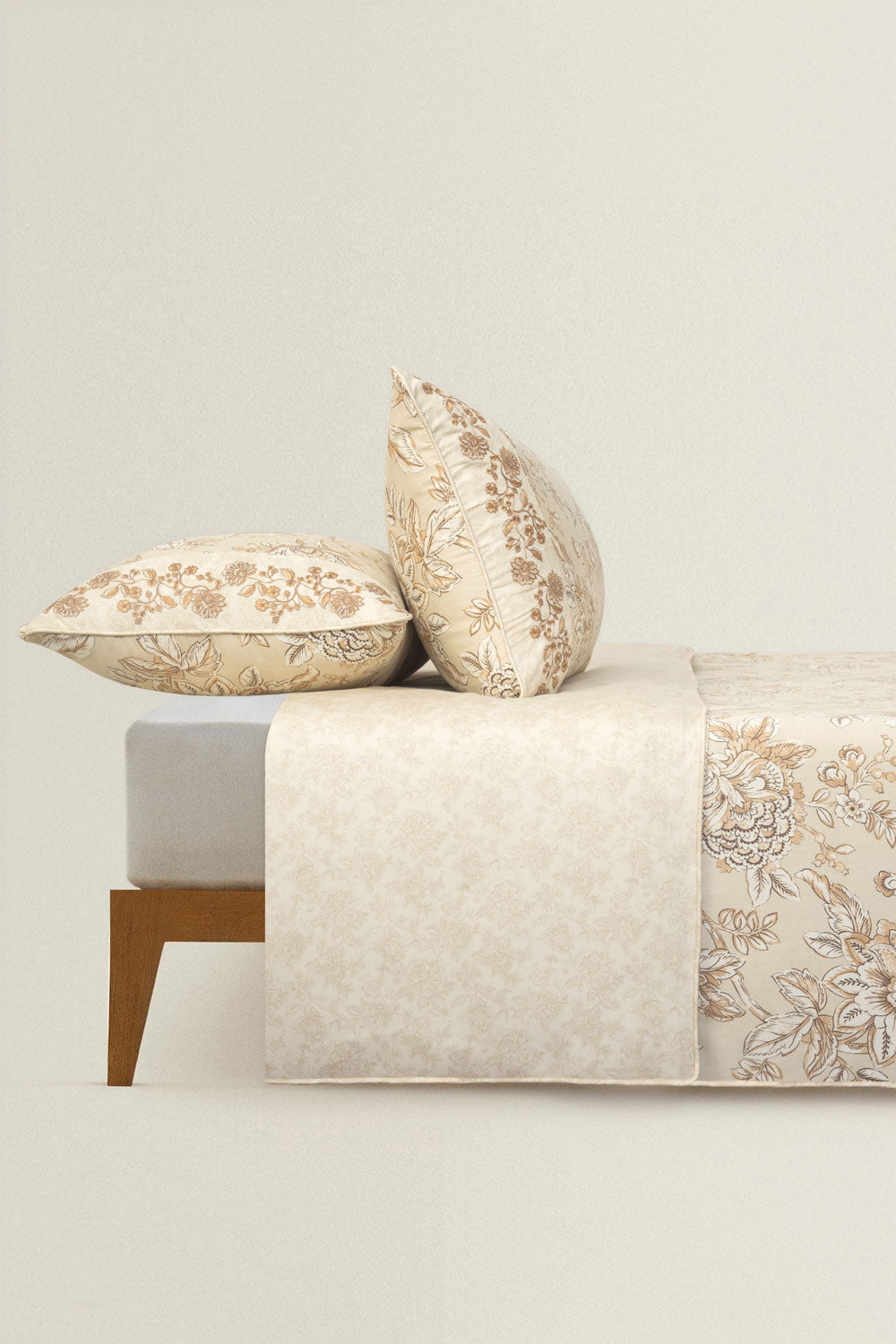 Gardenia Bloom T-200 Quilt Cover Set
