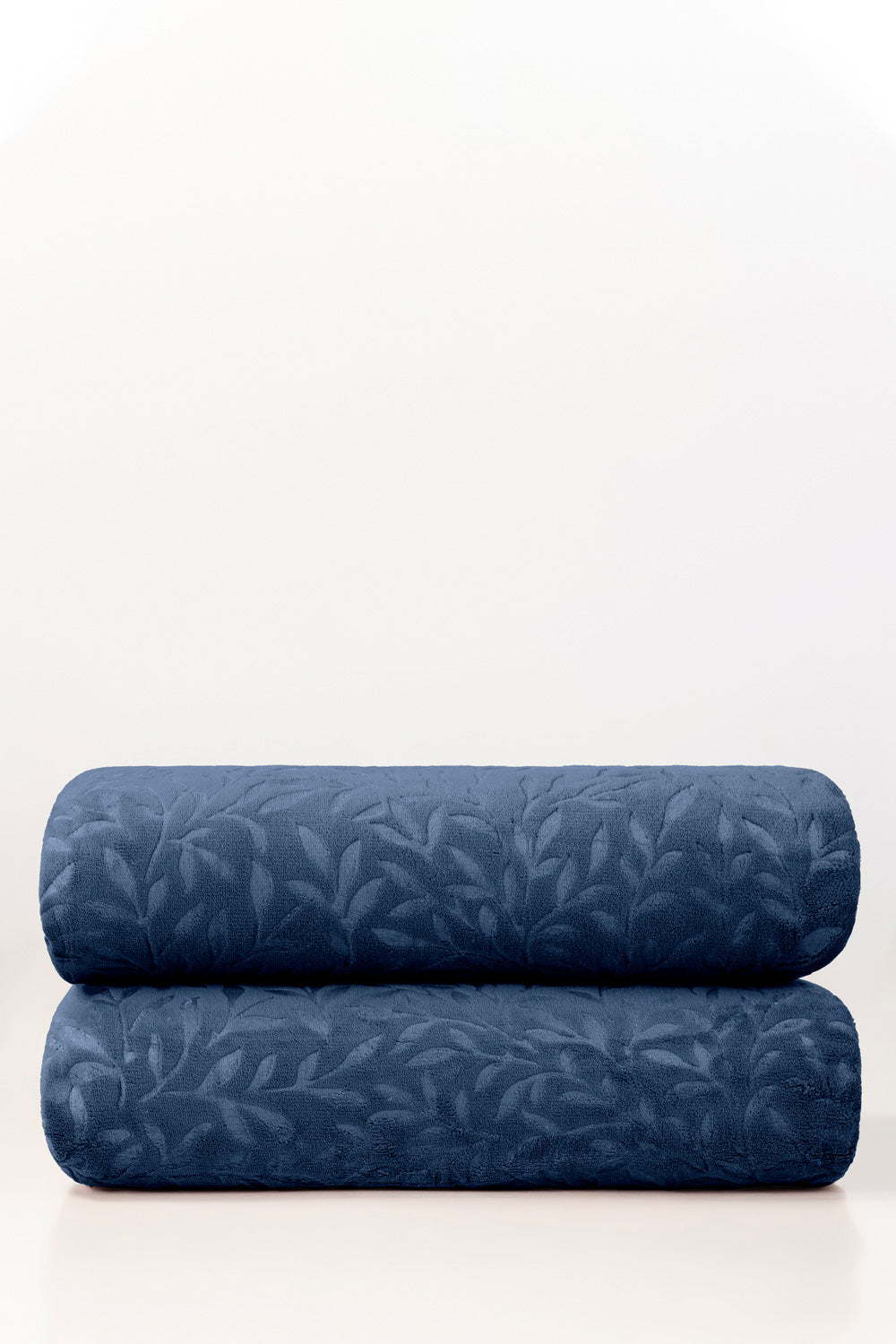 AW25 Insignia Double Ply Fleece Throw