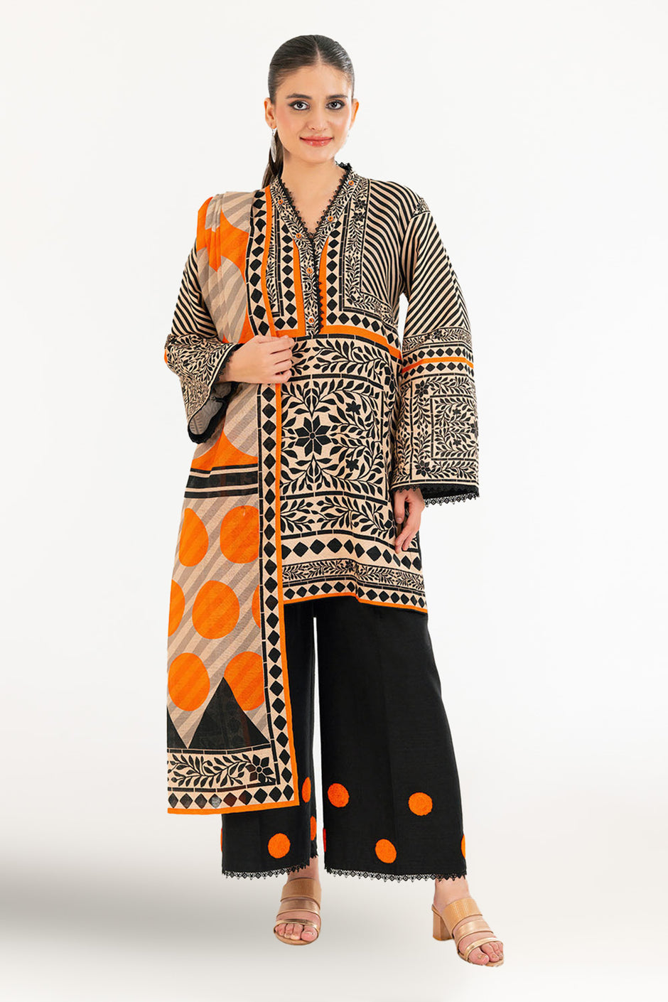 3 Piece Printed Khaddar Suit with Dupatta and Embroidered Trouser