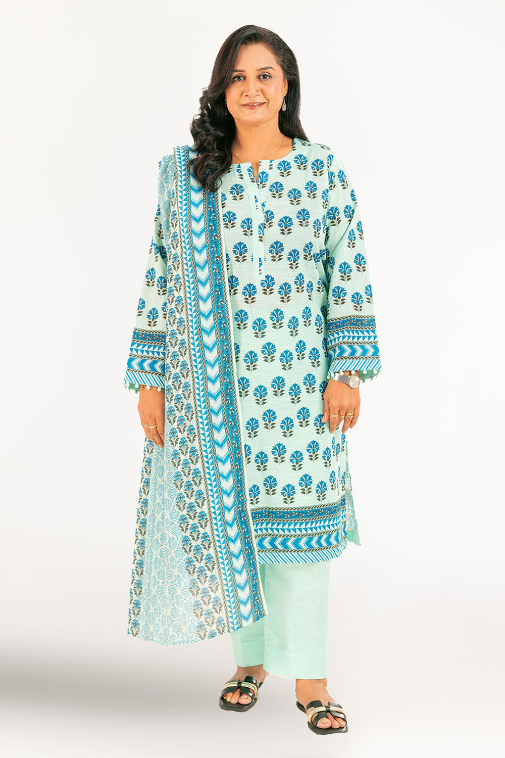3 Piece Printed Khaddar Suit with Dupatta K-52114