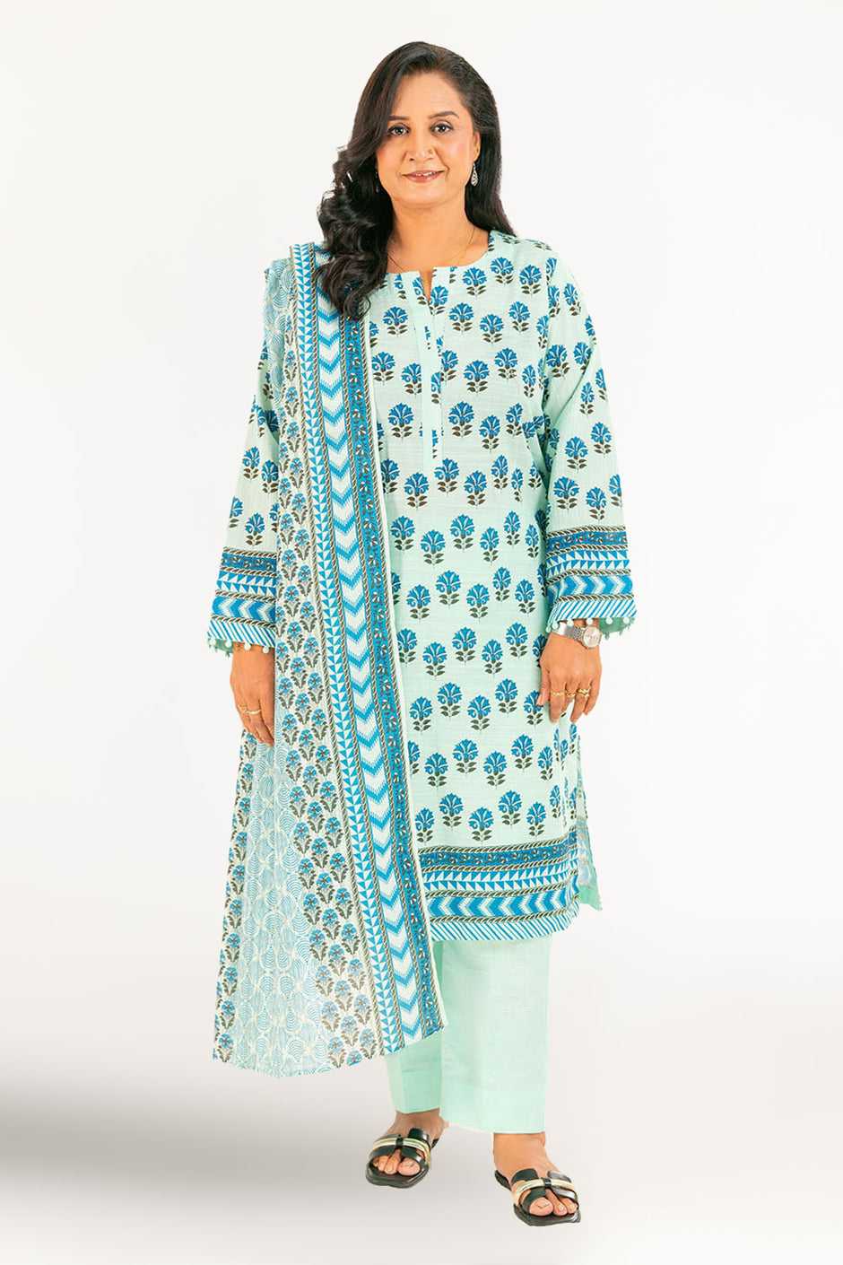3 Piece Printed Khaddar Suit with Dupatta K-52114