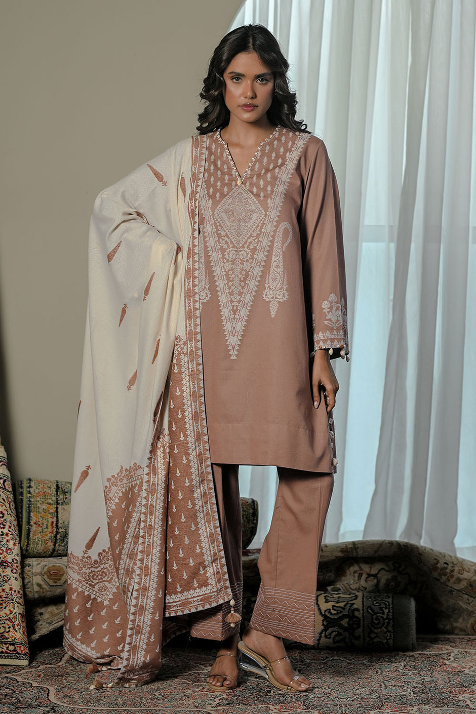3 Piece Karandi Velvet Jacquard Suit