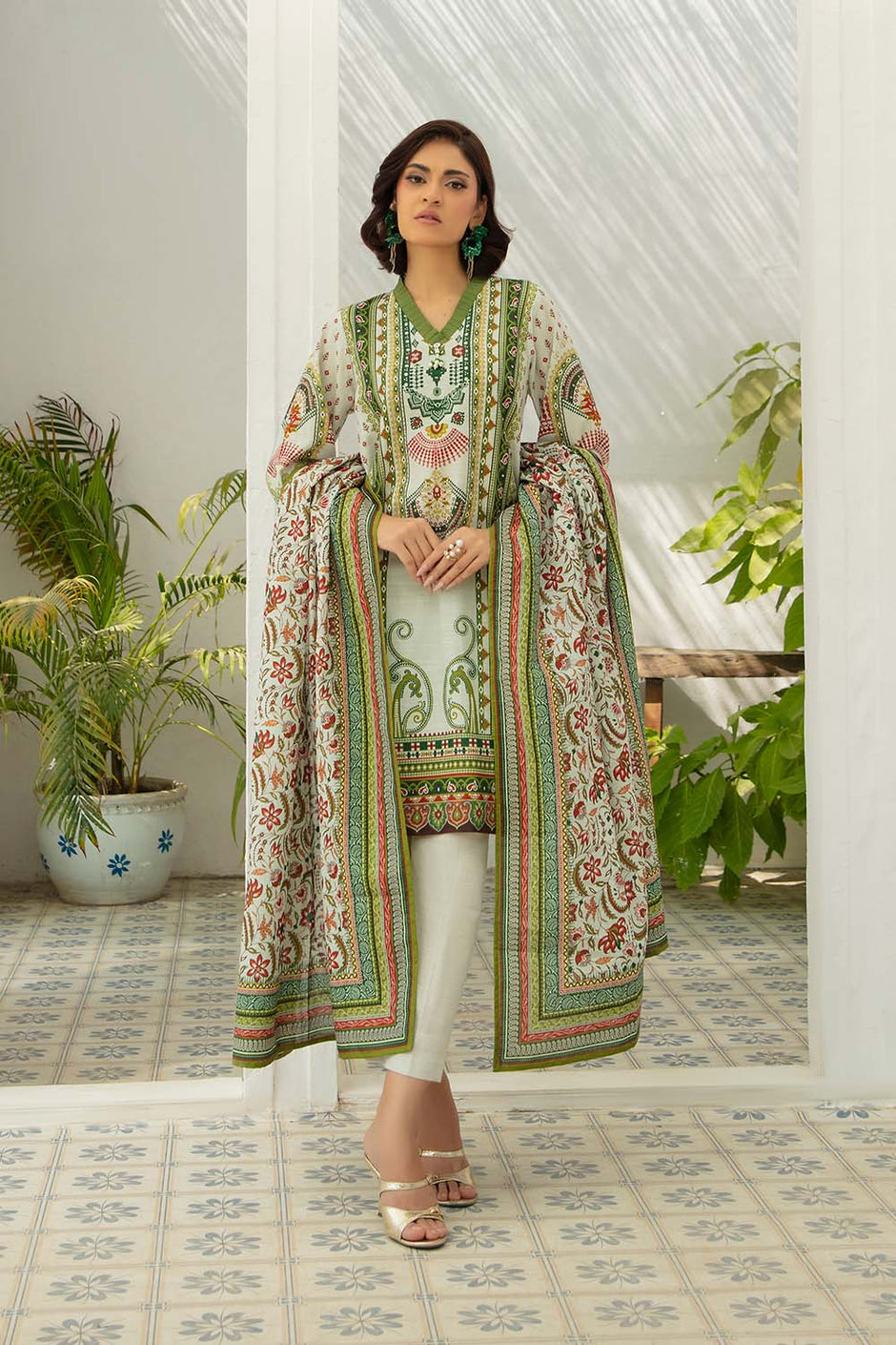 3 Piece Printed Khaddar Suit with Dupatta