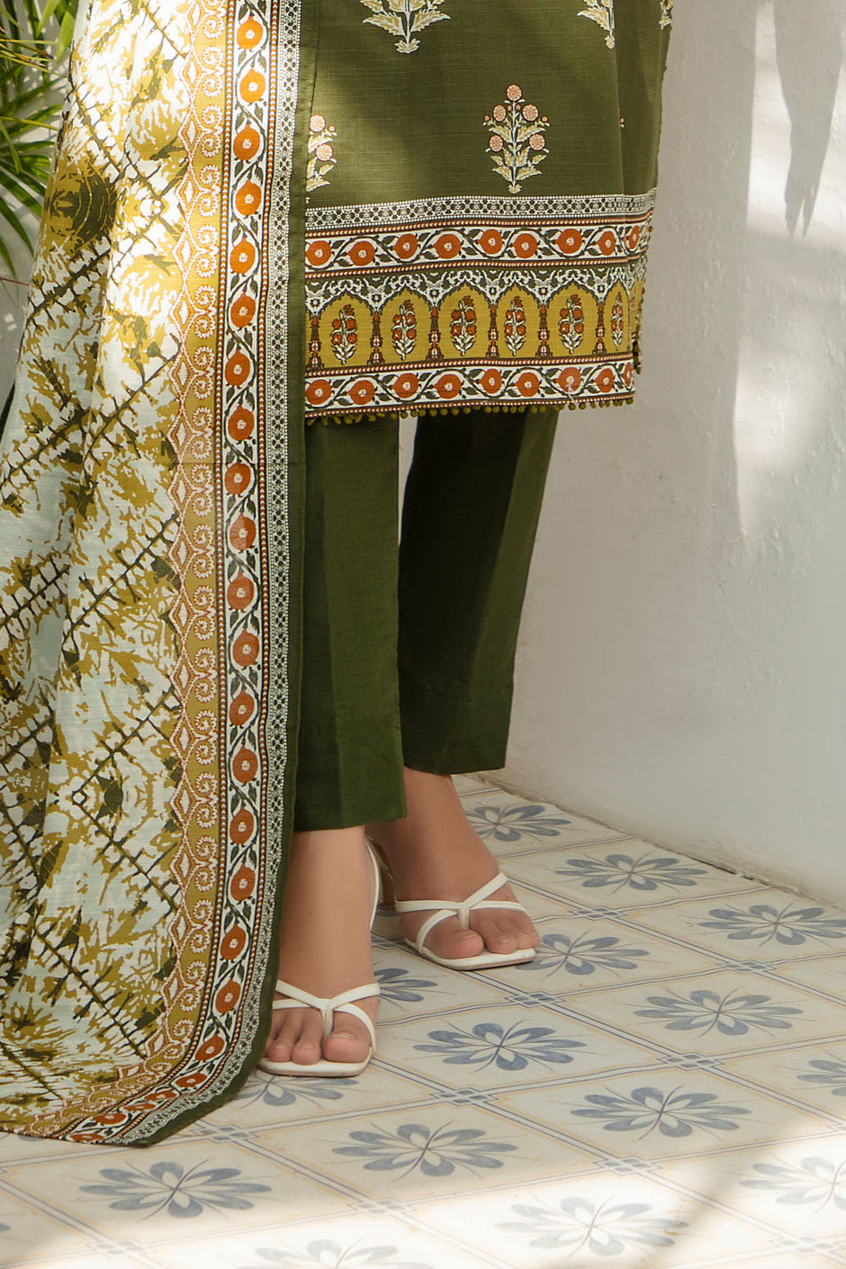3 Piece Printed Khaddar Suit with Dupatta