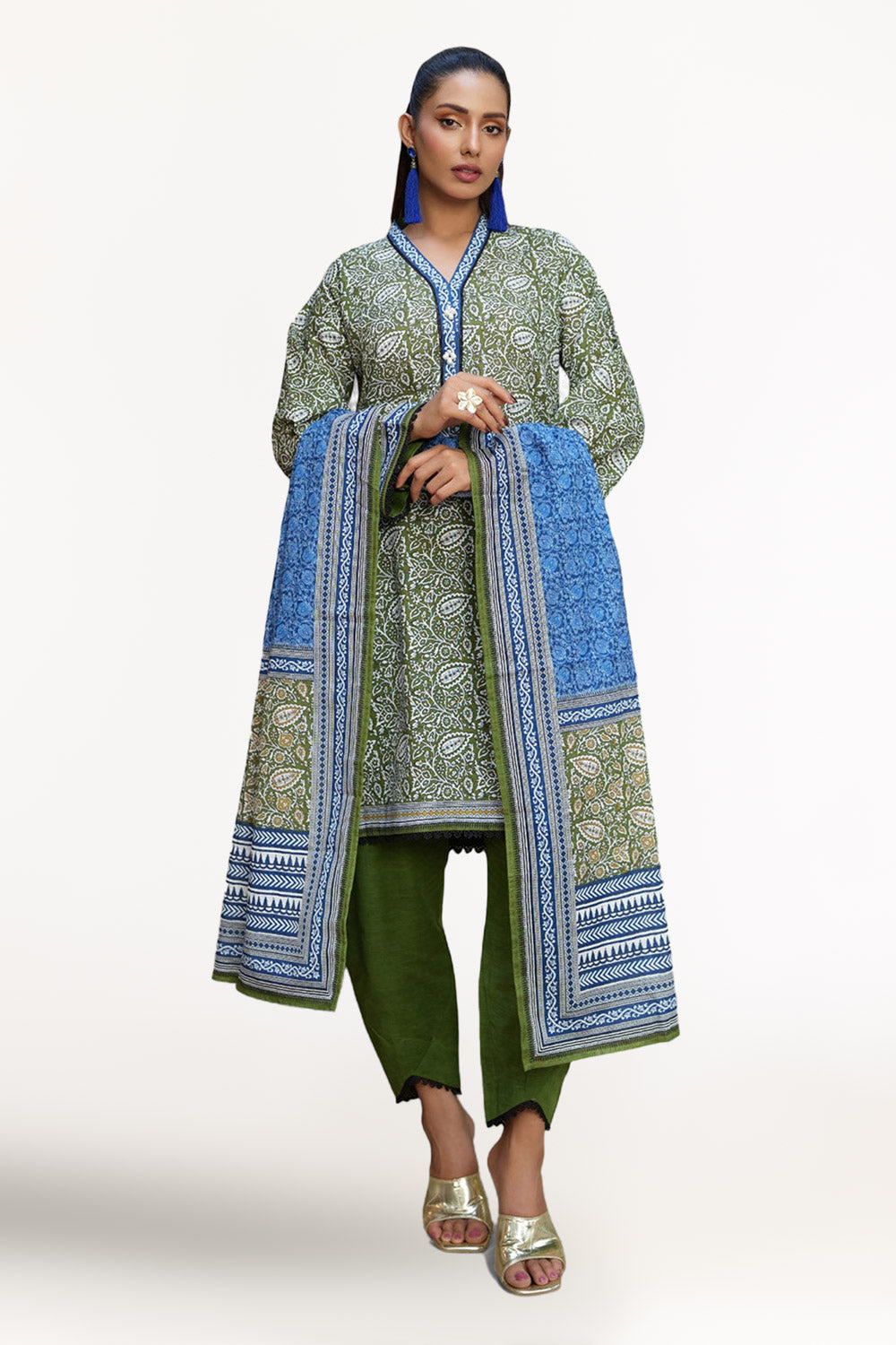3 Piece Printed Khaddar Suit