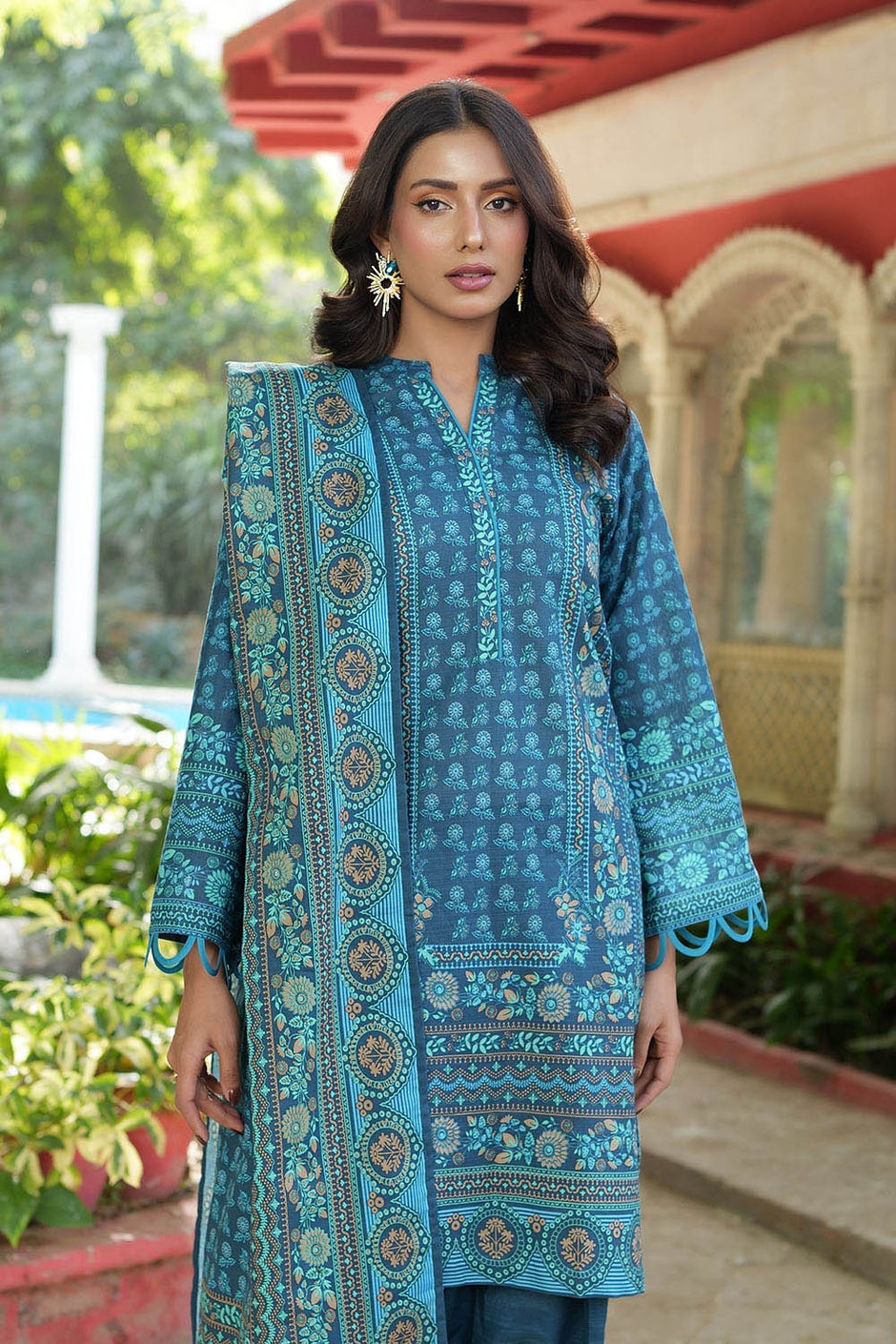 3 Piece Printed Khaddar Suit