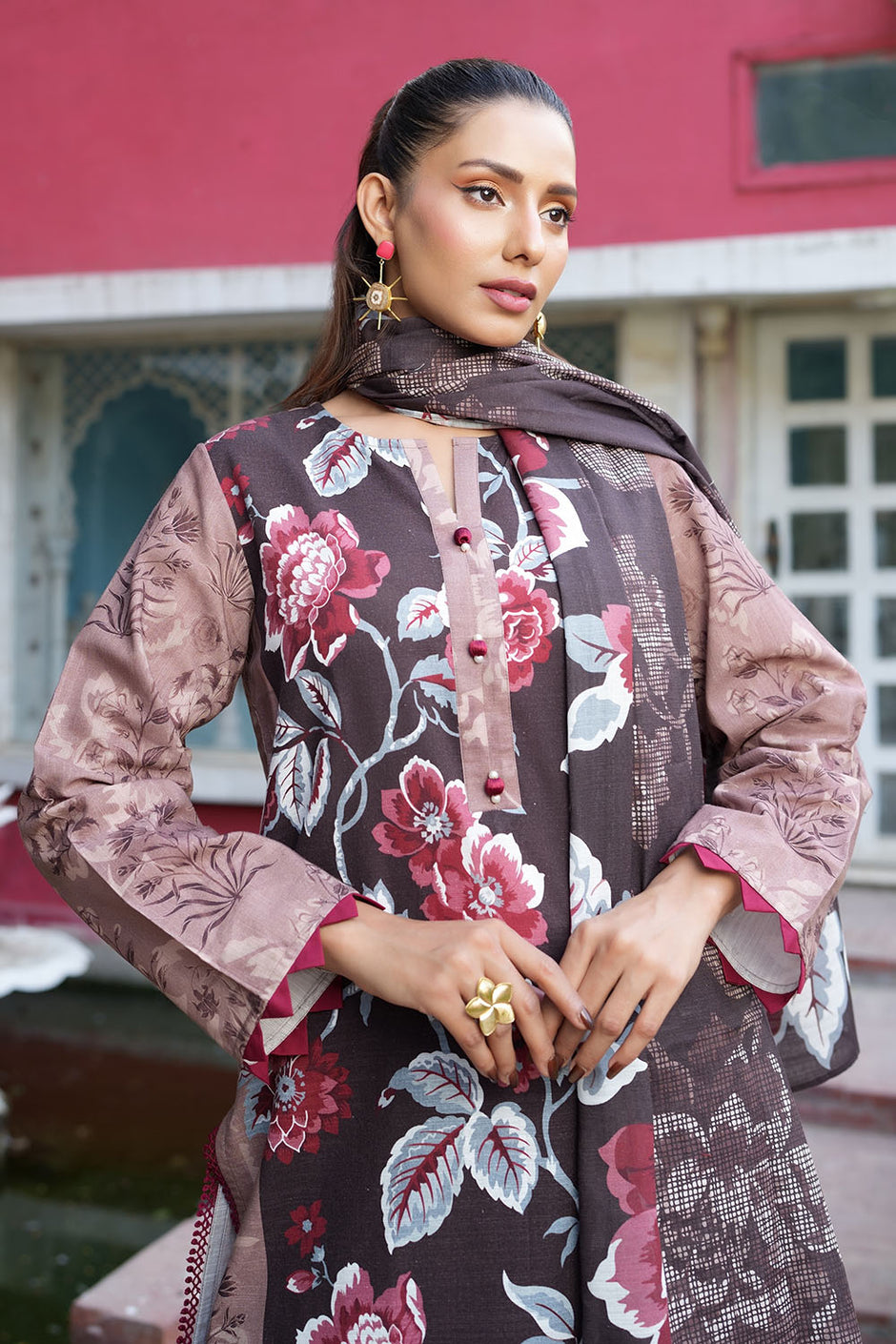 3 Piece Printed Khaddar Suit