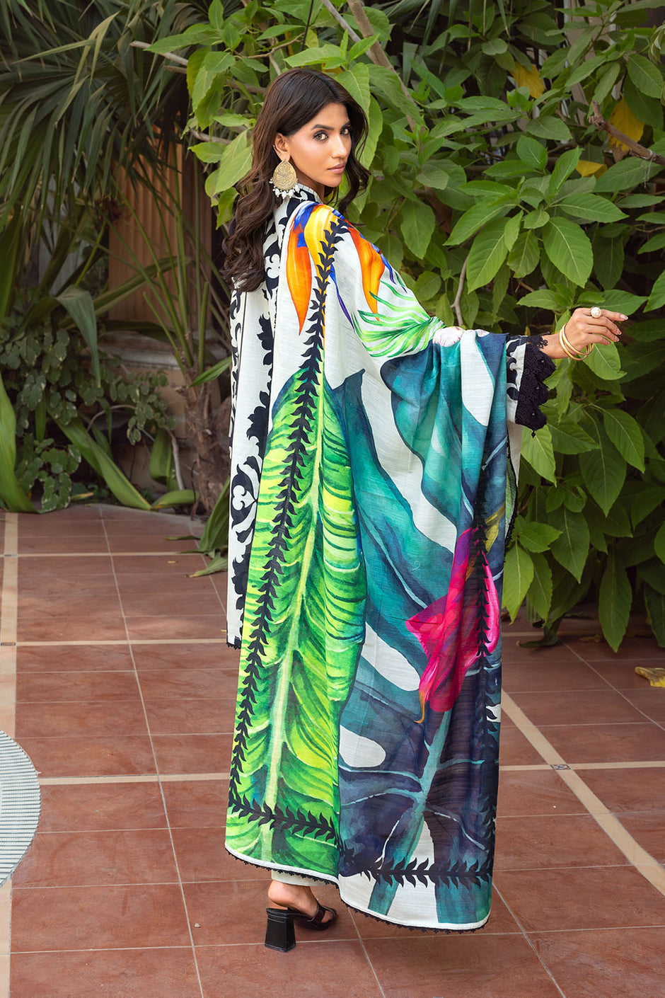 3 Piece Printed Khaddar Suit