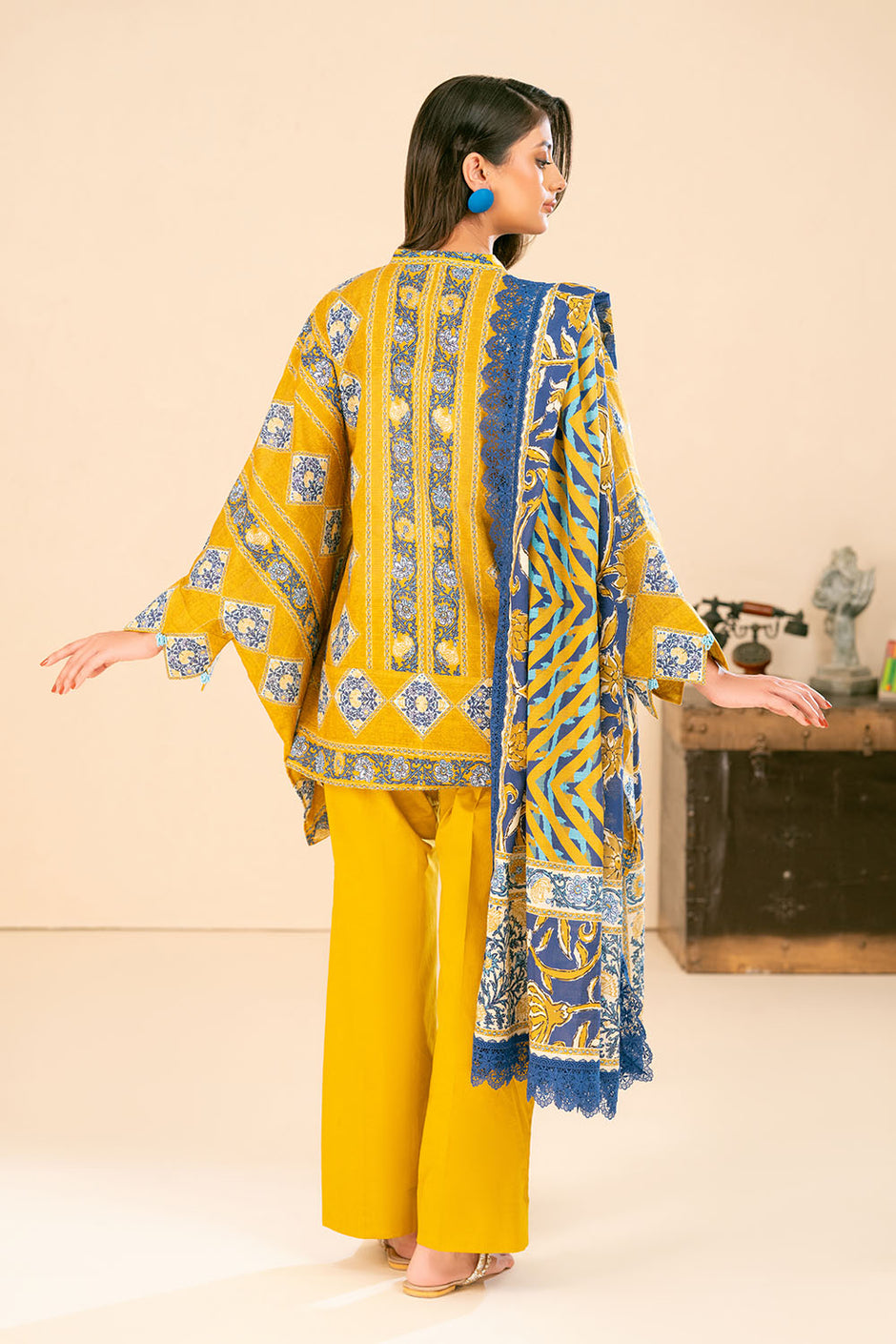 3 Piece Printed Khaddar Suit with Dupatta