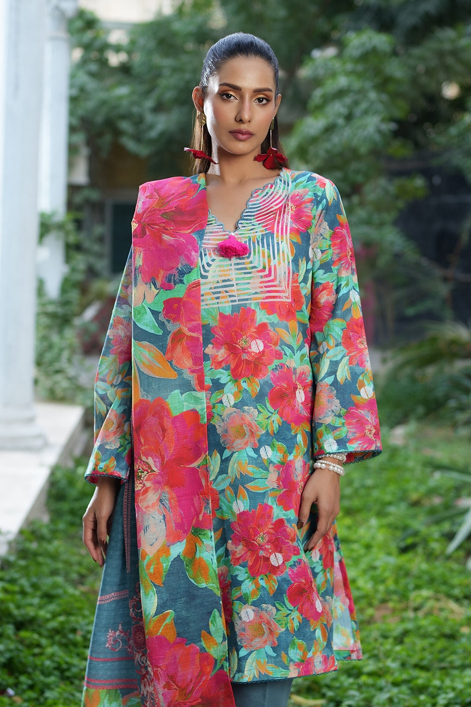 3 Piece Printed Khaddar Suit