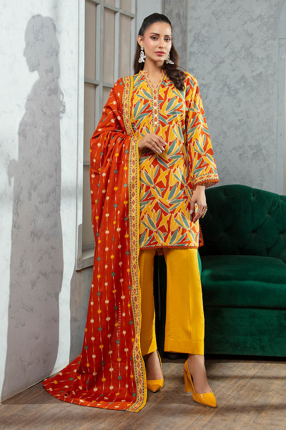 3 Piece Khaddar Suit with Dupatta