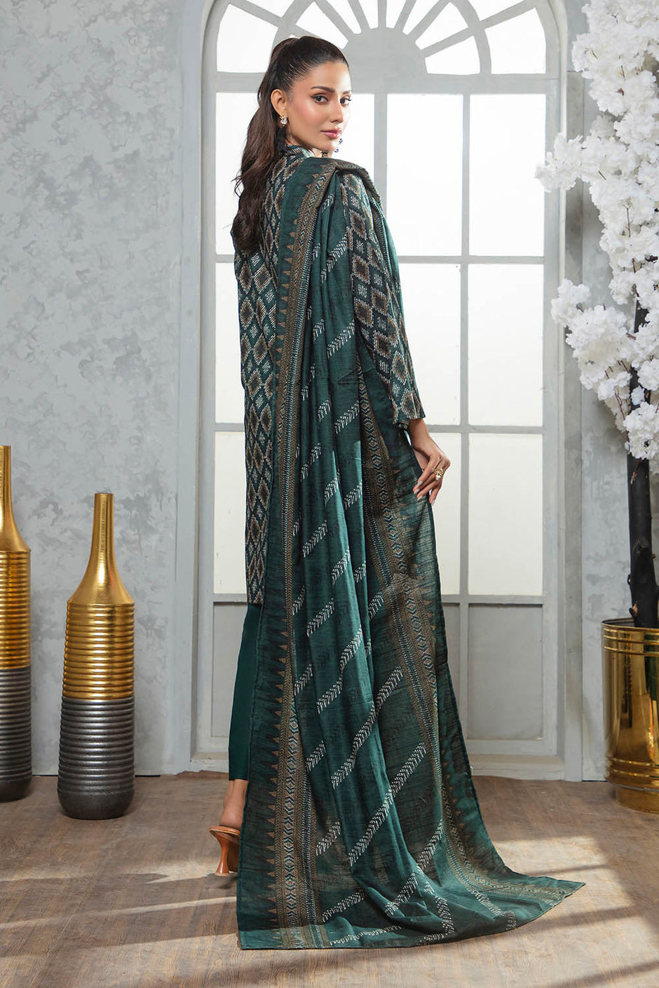 3 Piece Khaddar Suit with Dupatta