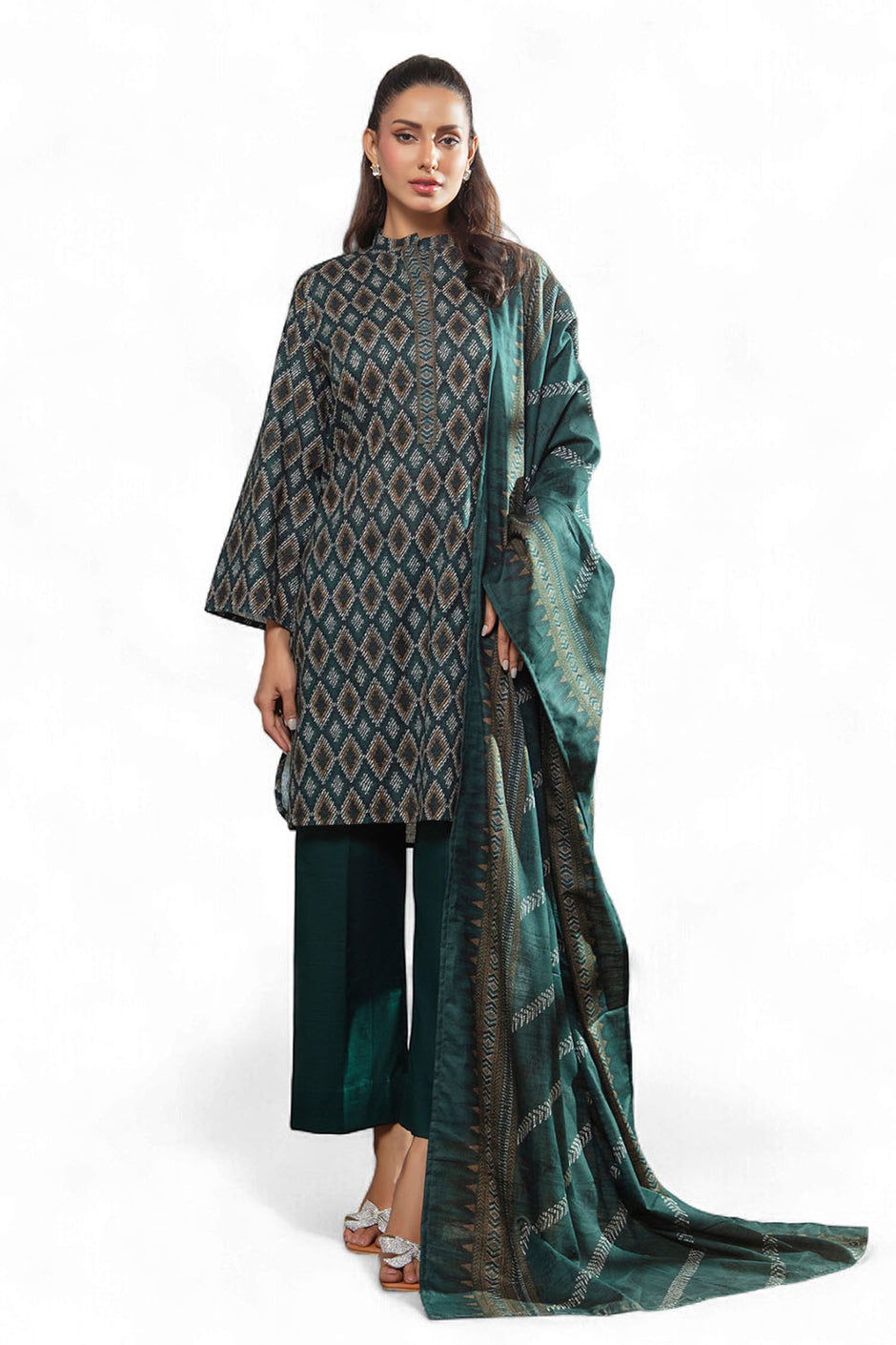 3 Piece Khaddar Suit with Dupatta