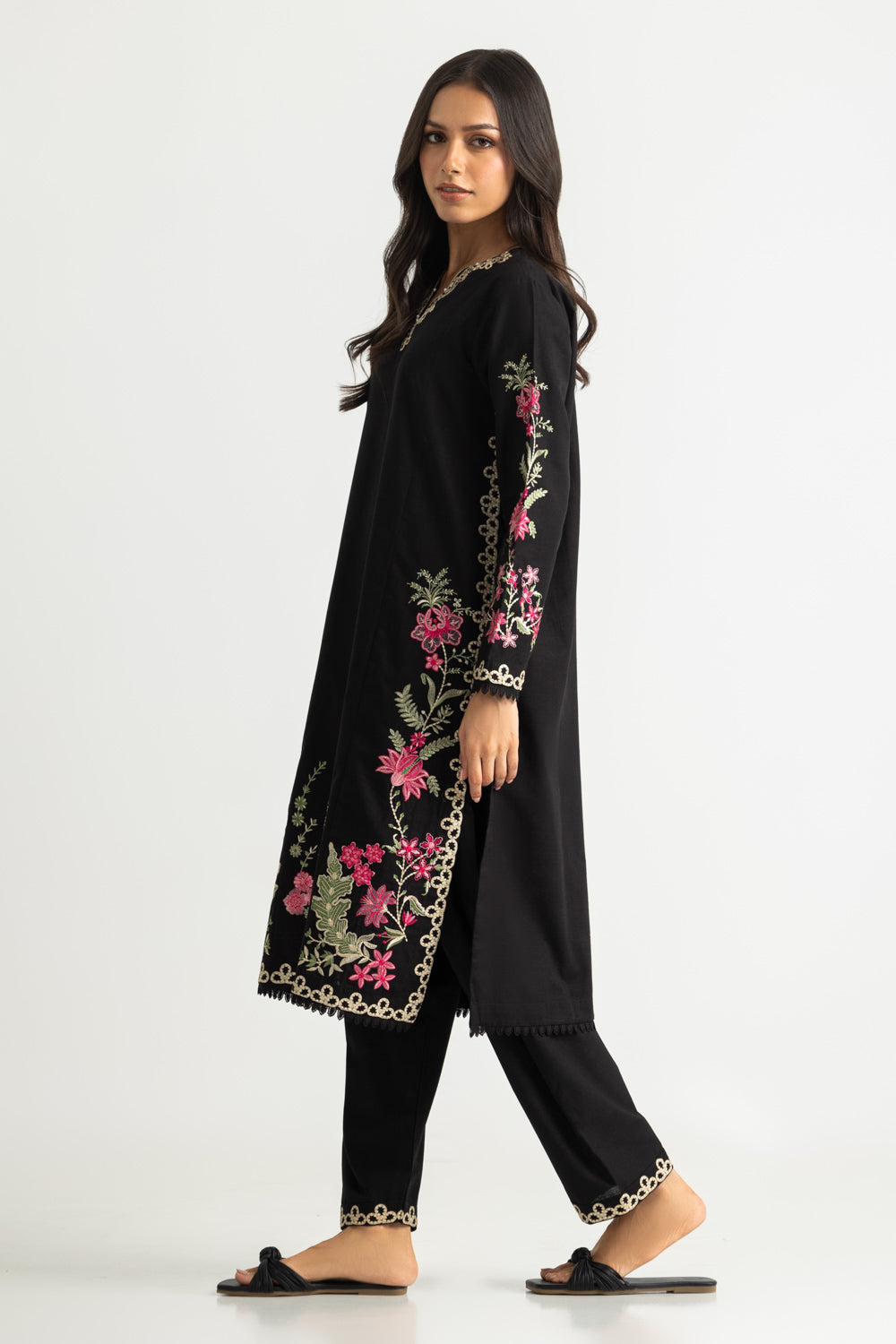 Khaddar Embroidered Co-Ord Set