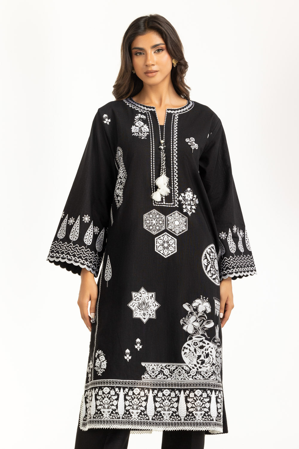 Khaddar Embroidered Co-Ord Set IUSTTS-1189