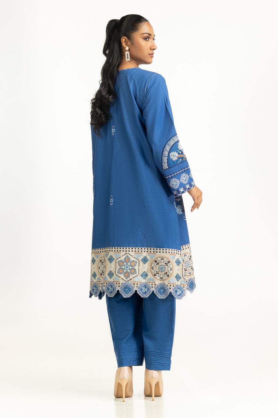Khaddar Embroidered Co-Ord Set