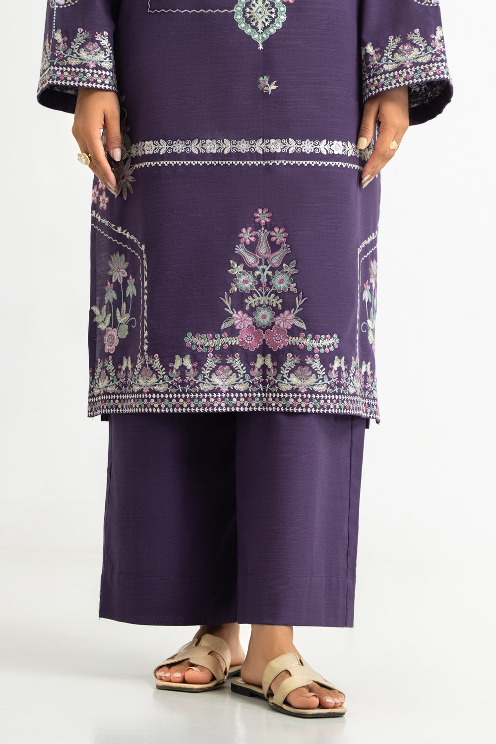 Khaddar Slub Embroidered Co-Ord Set