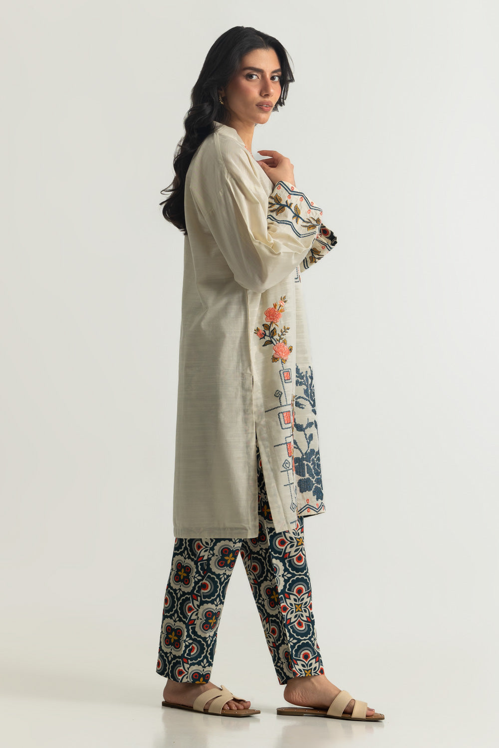 Khaddar Slub Printed Co-Ord Set Embroidered