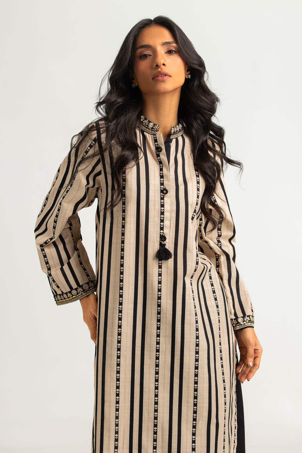 Khaddar Slub Printed Co-Ord Set With Embroidered