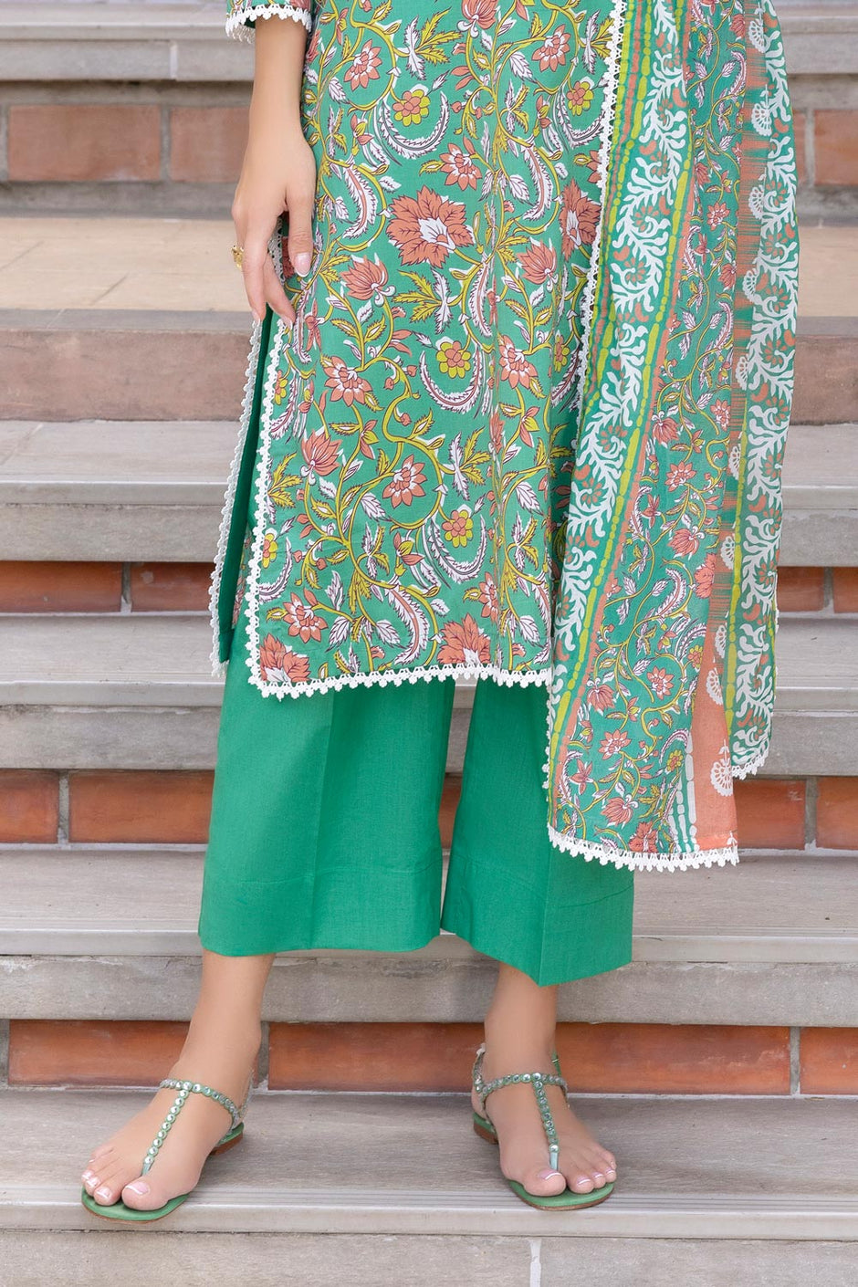 3 Piece Printed Lawn suit with Embroidered Organza Neckline