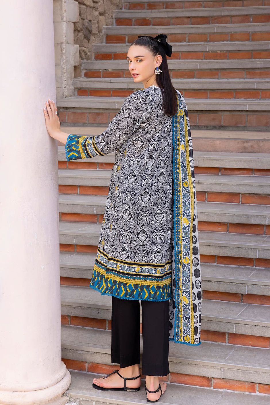 3 Piece Embroidered Printed Lawn suit with Printed Sleeves