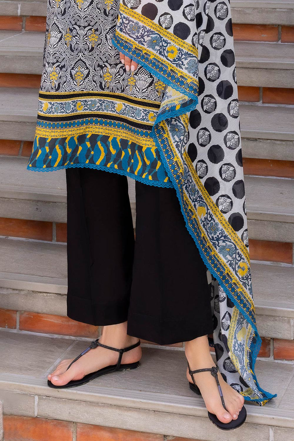 3 Piece Embroidered Printed Lawn suit with Printed Sleeves