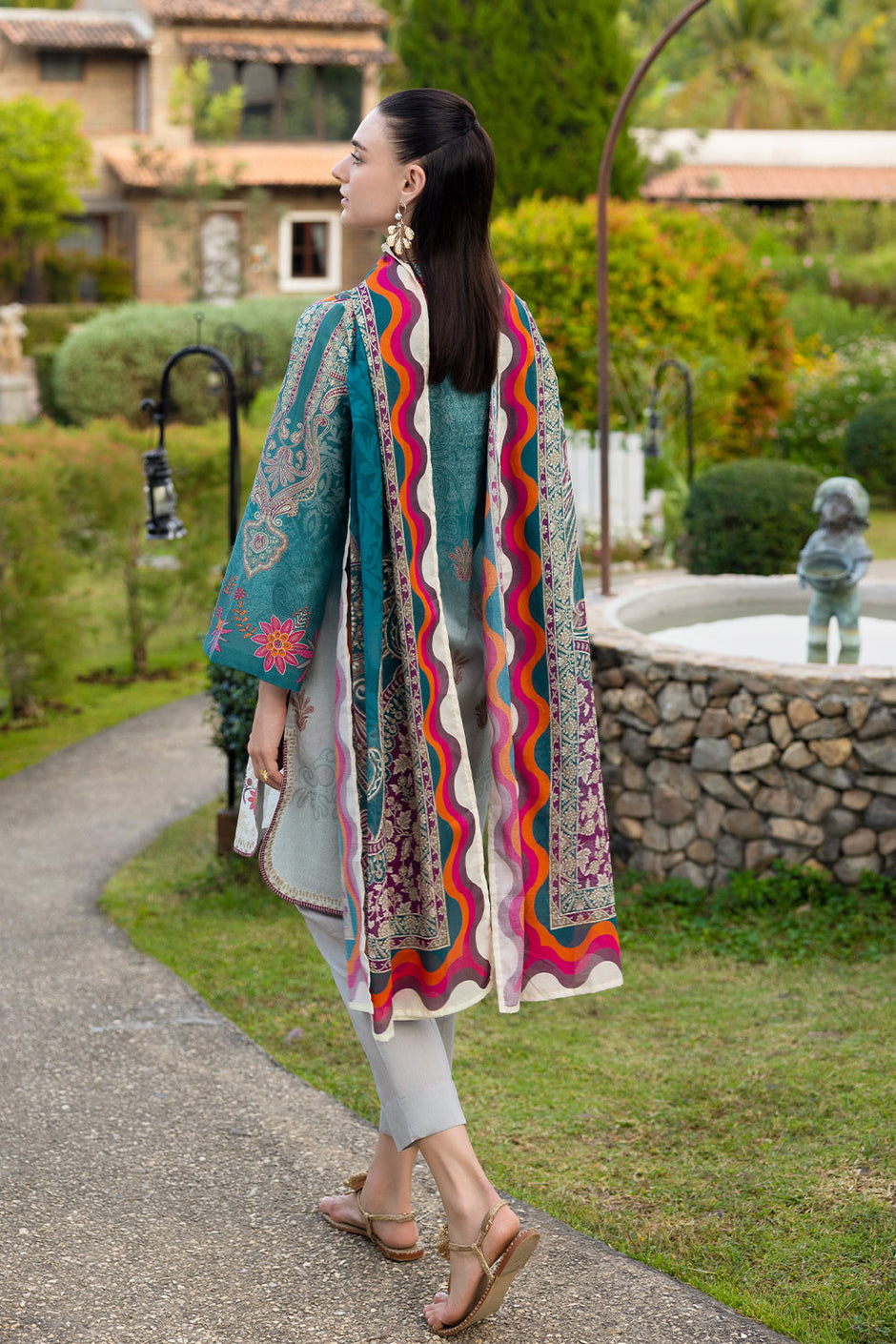 3 PIece Printed Lawn Suit