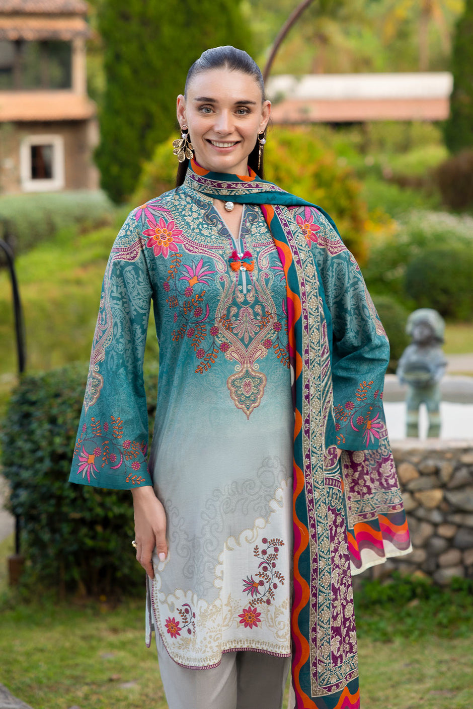 3 PIece Printed Lawn Suit