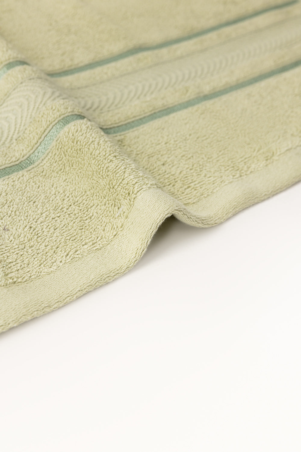 Lint Dyed Bath Towel