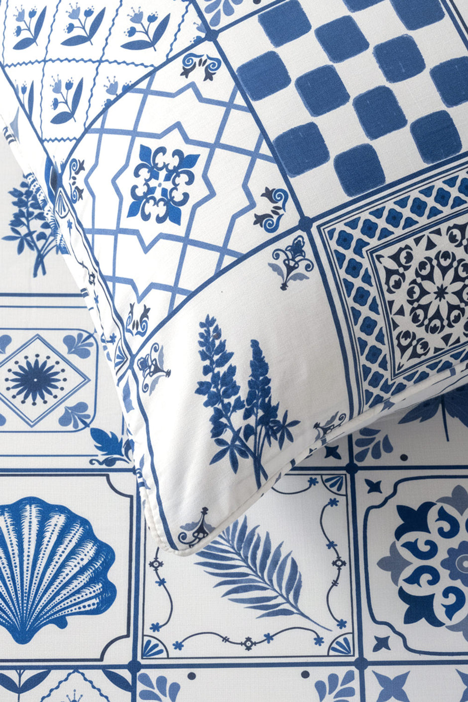 Marine Tiles T-150-1 Bed Sheet Set