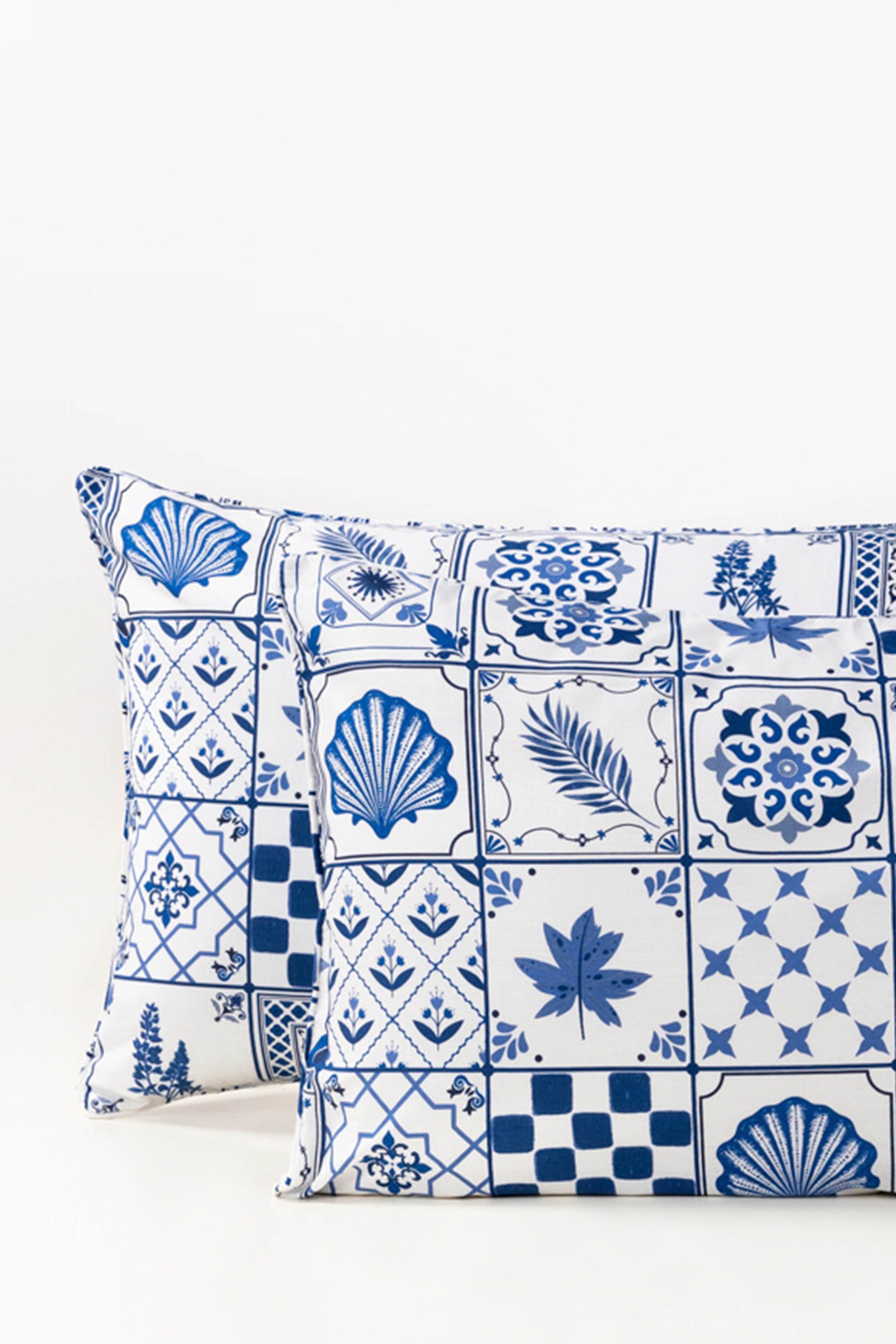 Marine Tiles T-150 Pillow Cover Set