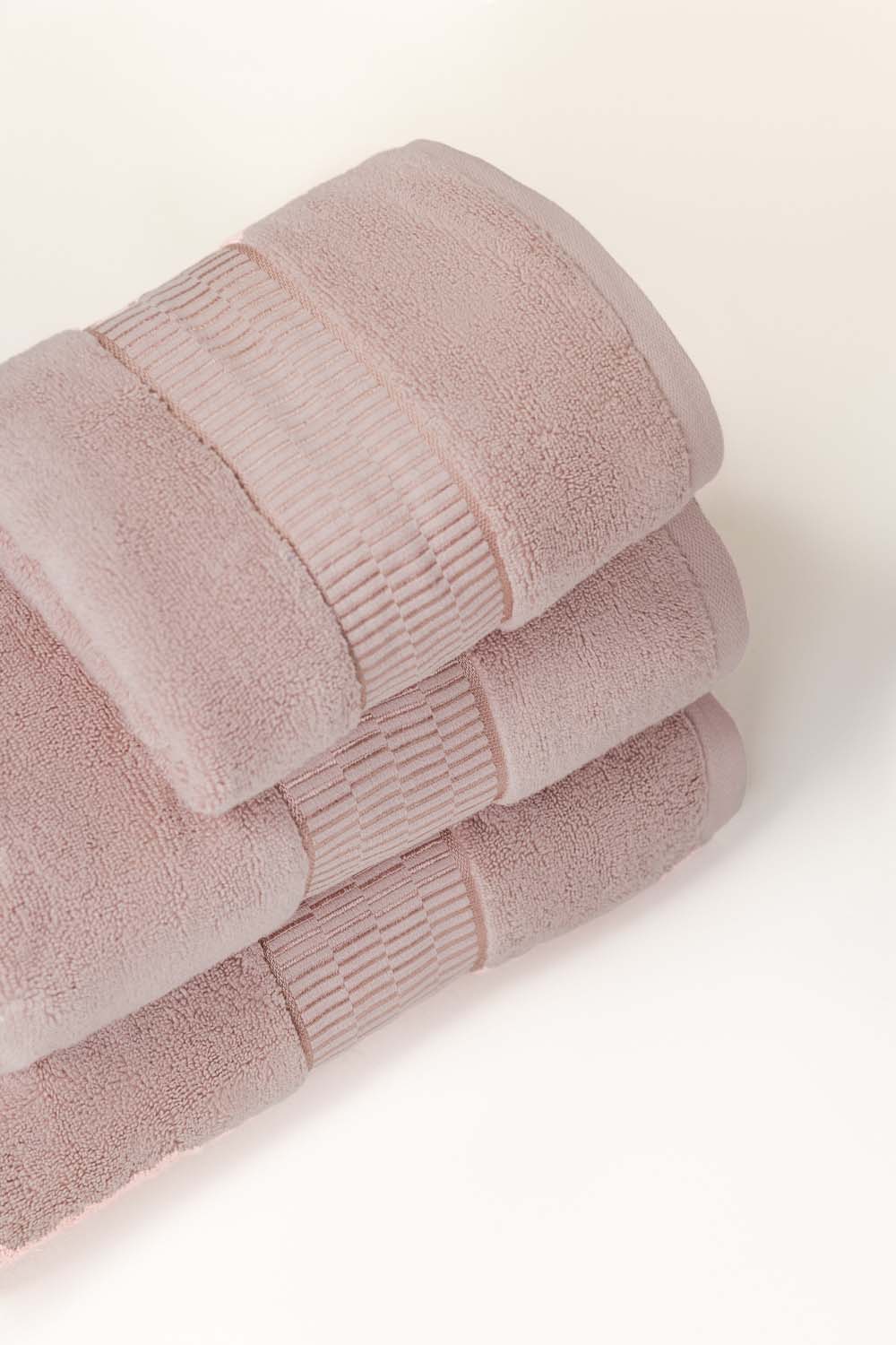 Mauvelight Zero Twist Towel