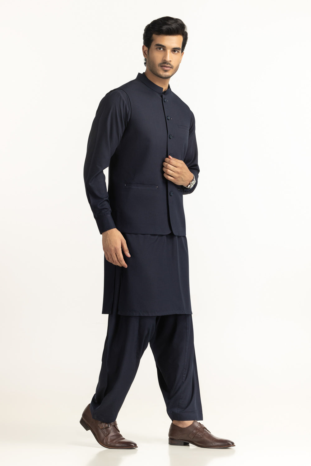 Regular Fit Styling Suits