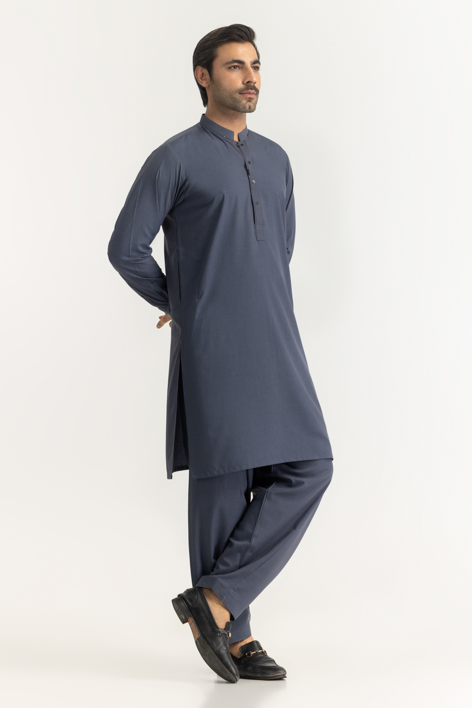 Regular Fit Styling Suits