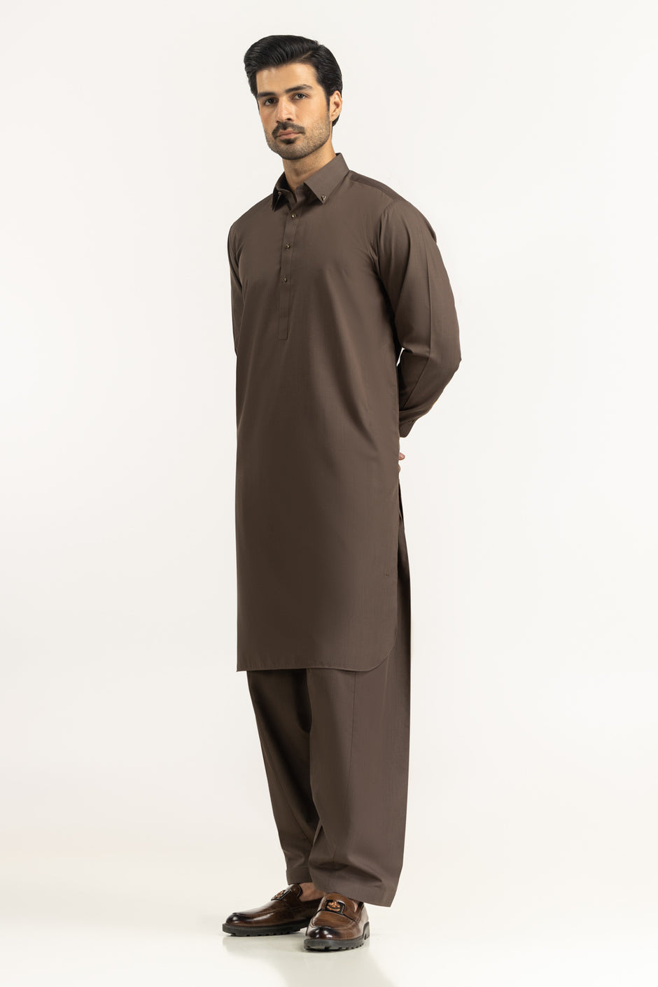 Regular Fit Styling Suits