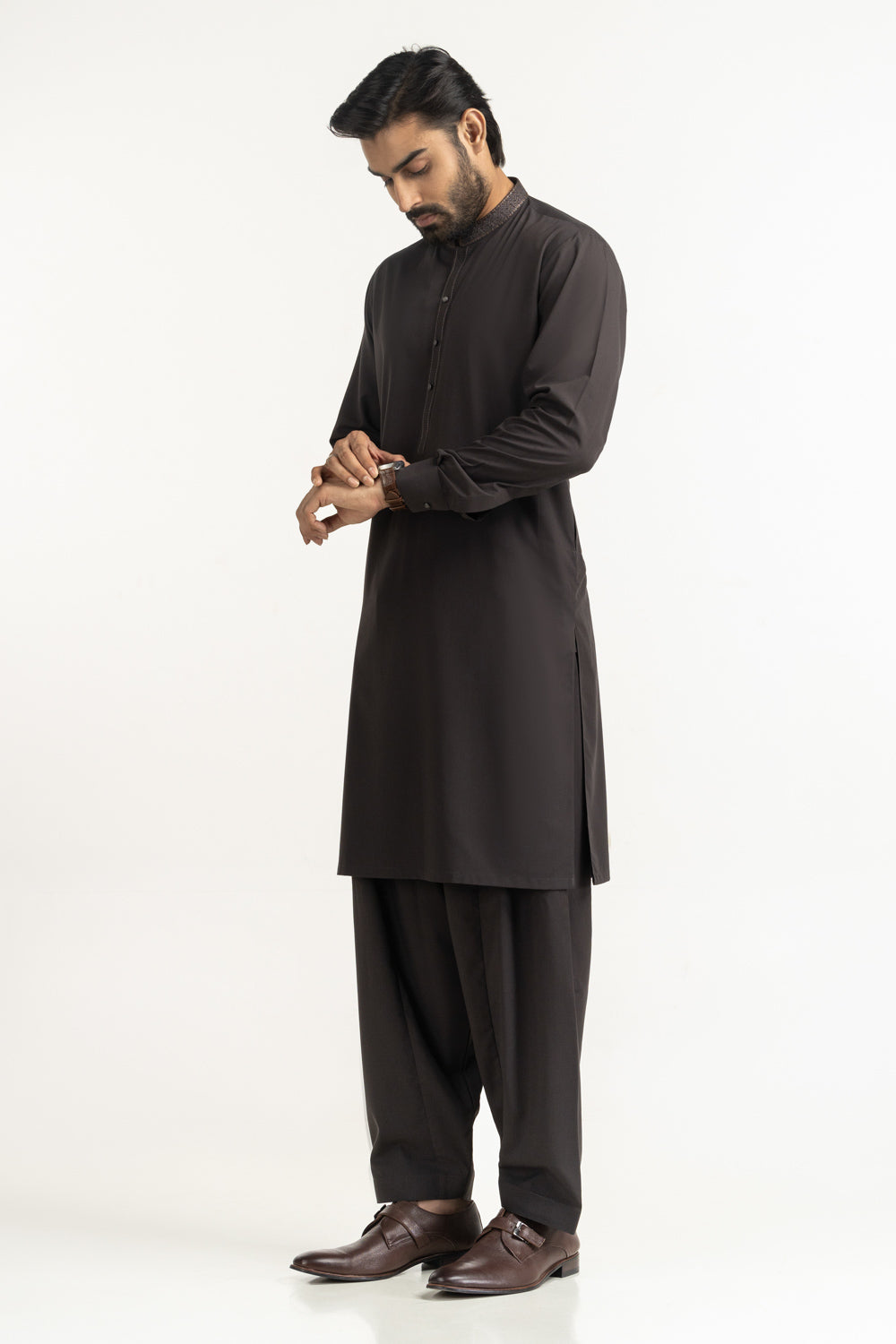 Regular Fit Embroidered Suits SK-EMB25-021