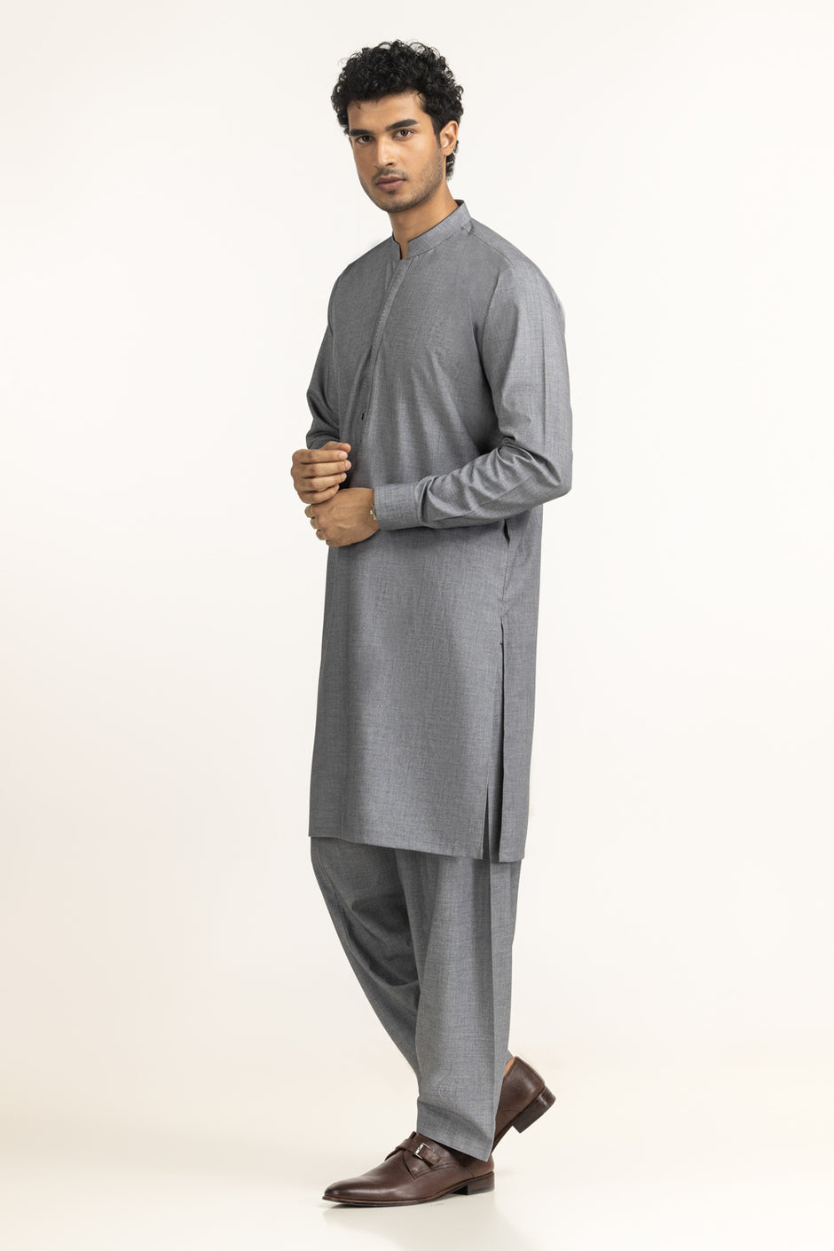 Regular Fit Styling Suits