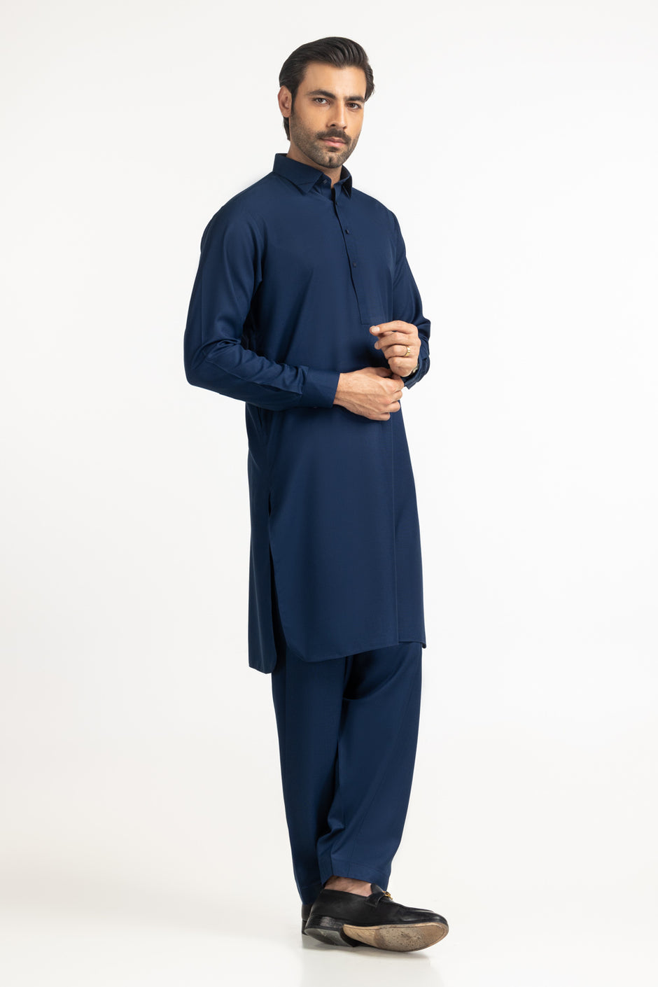 Regular Fit Styling Suits