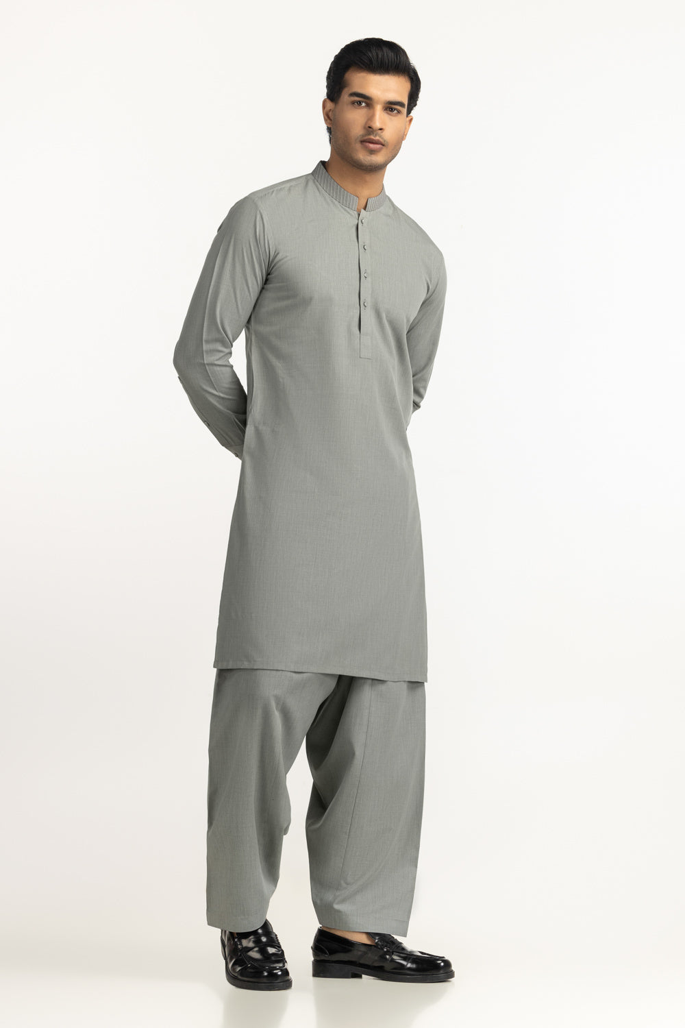 Regular Fit Styling Suits
