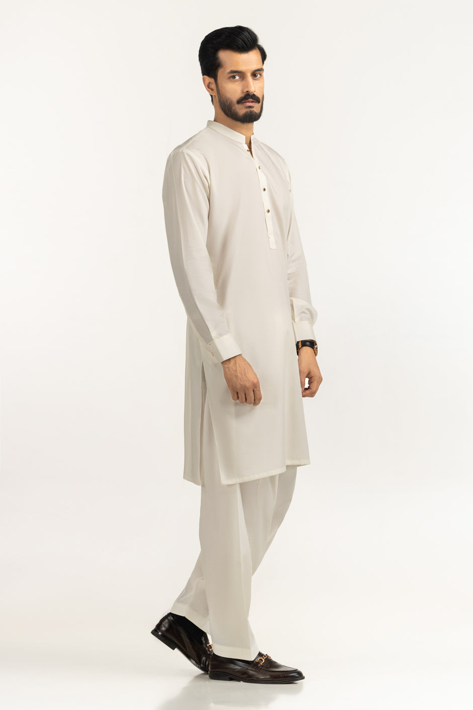 Regular Fit Styling Suits