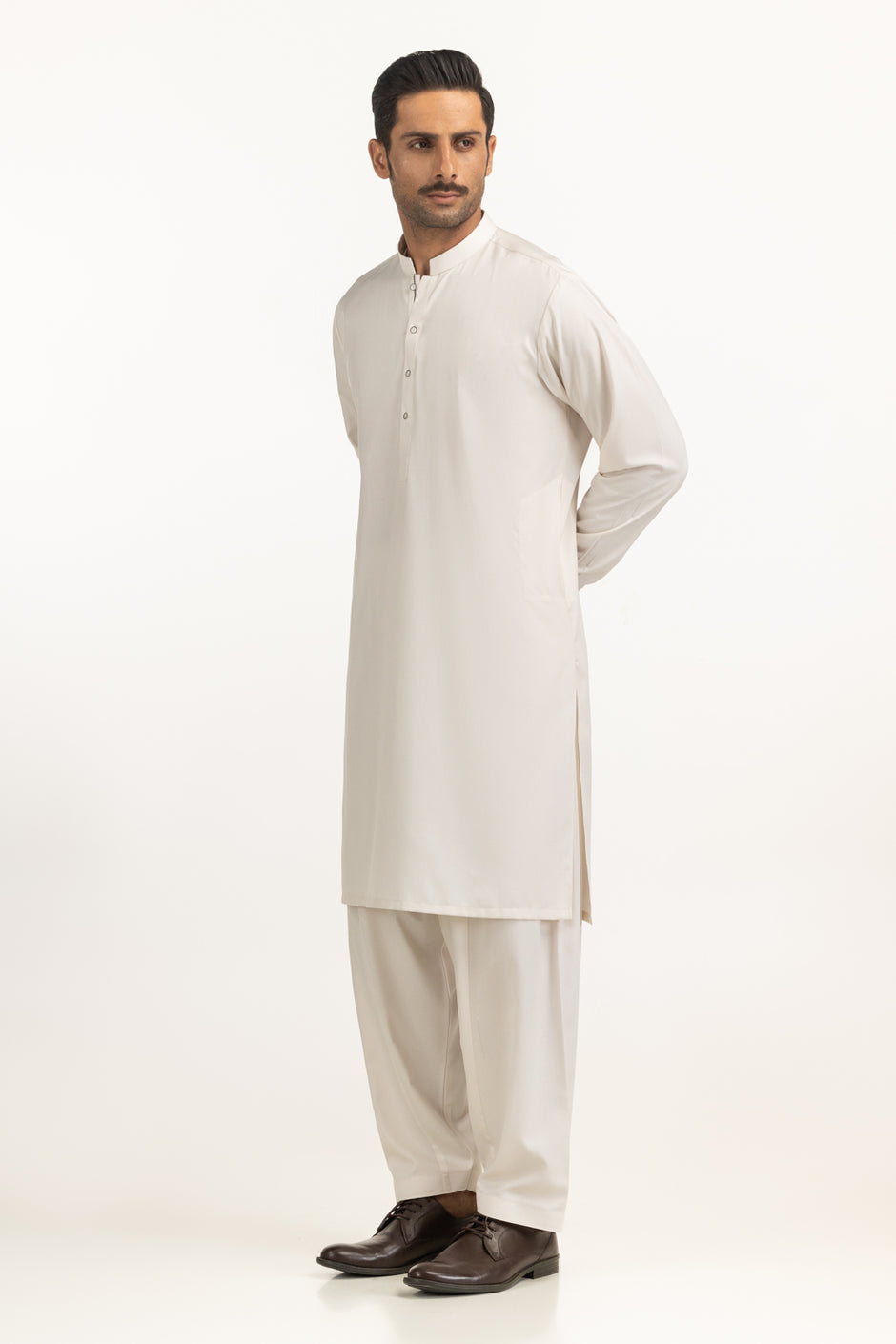 Regular Fit Styling Suits