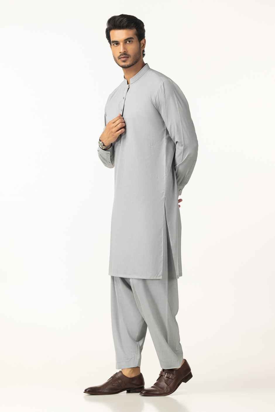 Regular Fit Styling Suits