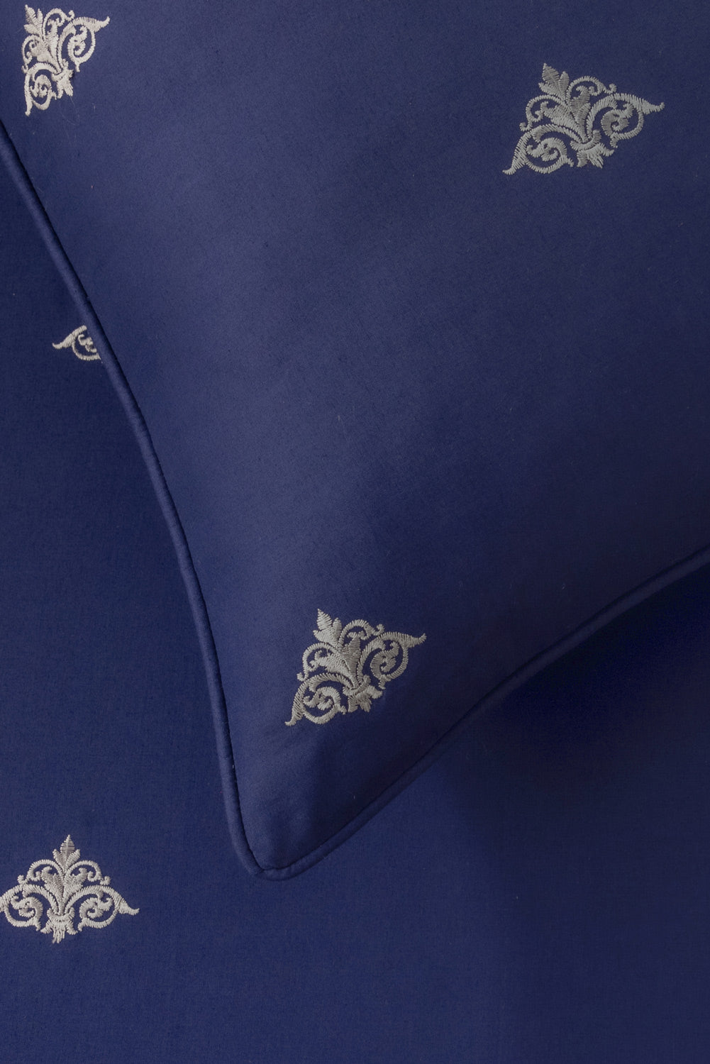 Navy Blue T-150 Embroidered Bed Sheet Set
