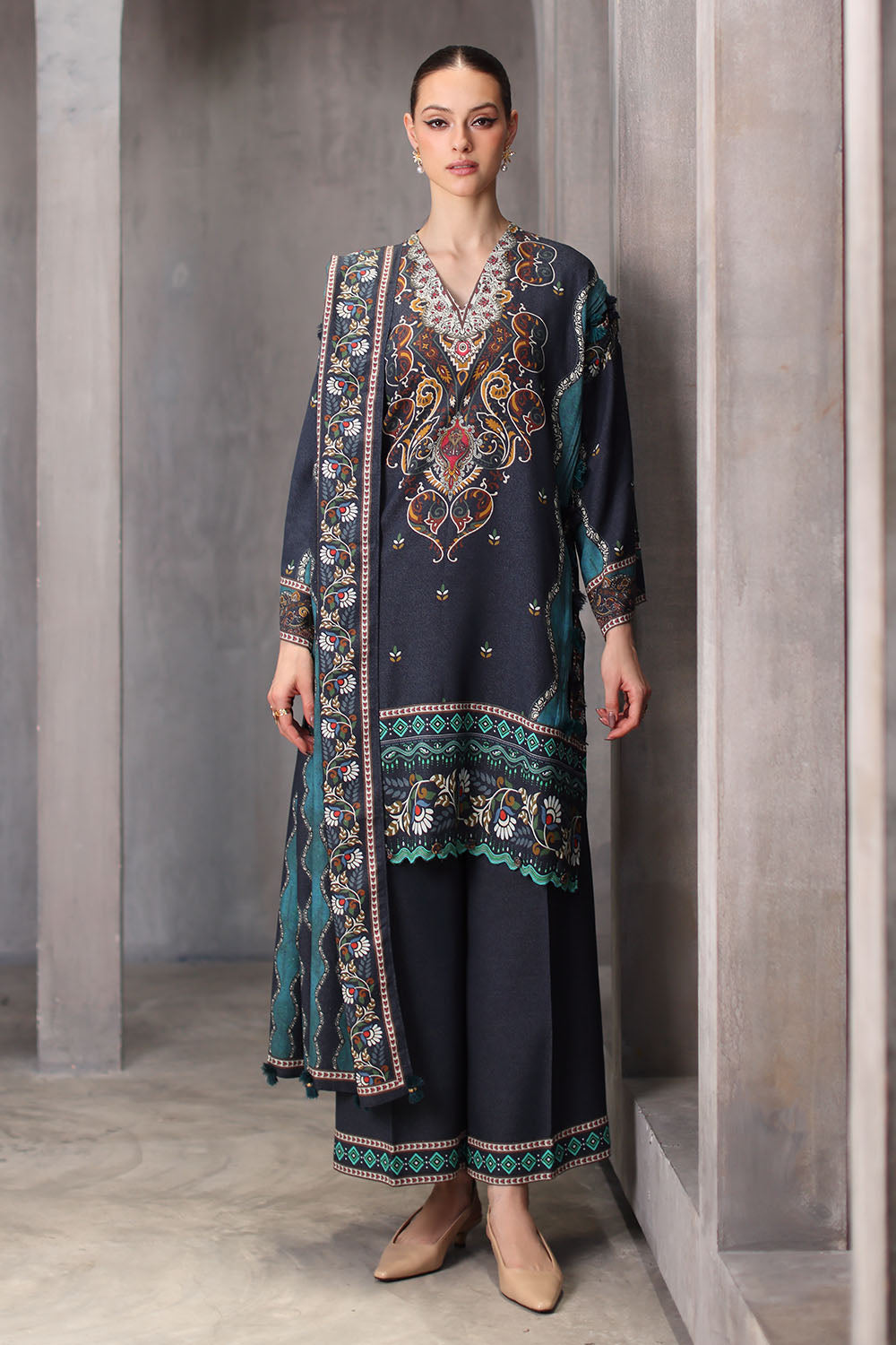 3 Piece Printed Karandi Suit with Printed Karandi Dupatta