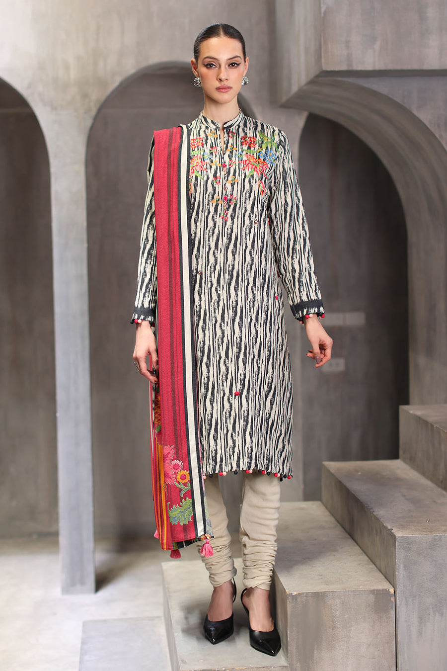 Retail Price: 9,990/-PKR
