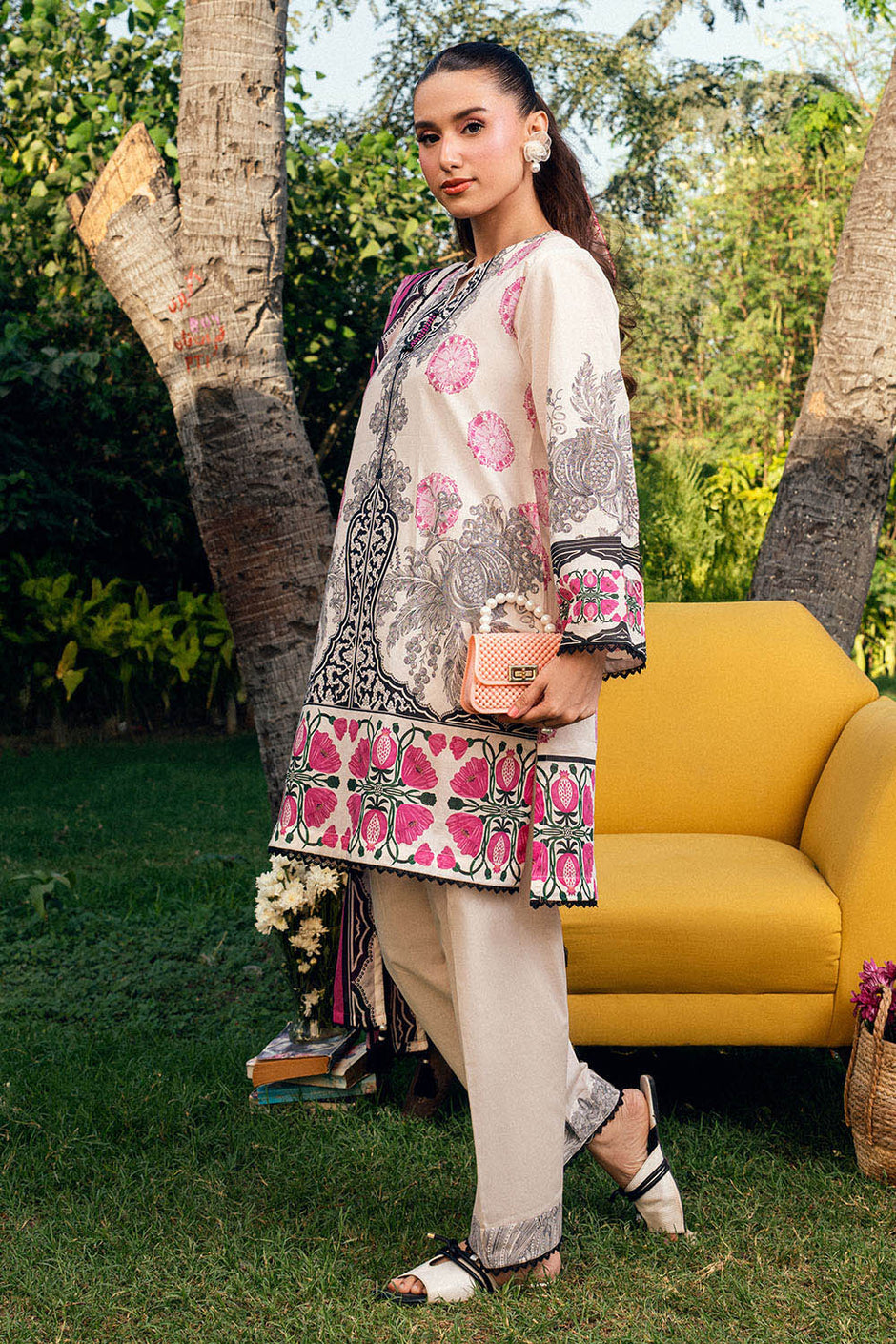 3 PIece Printed Lawn Suit